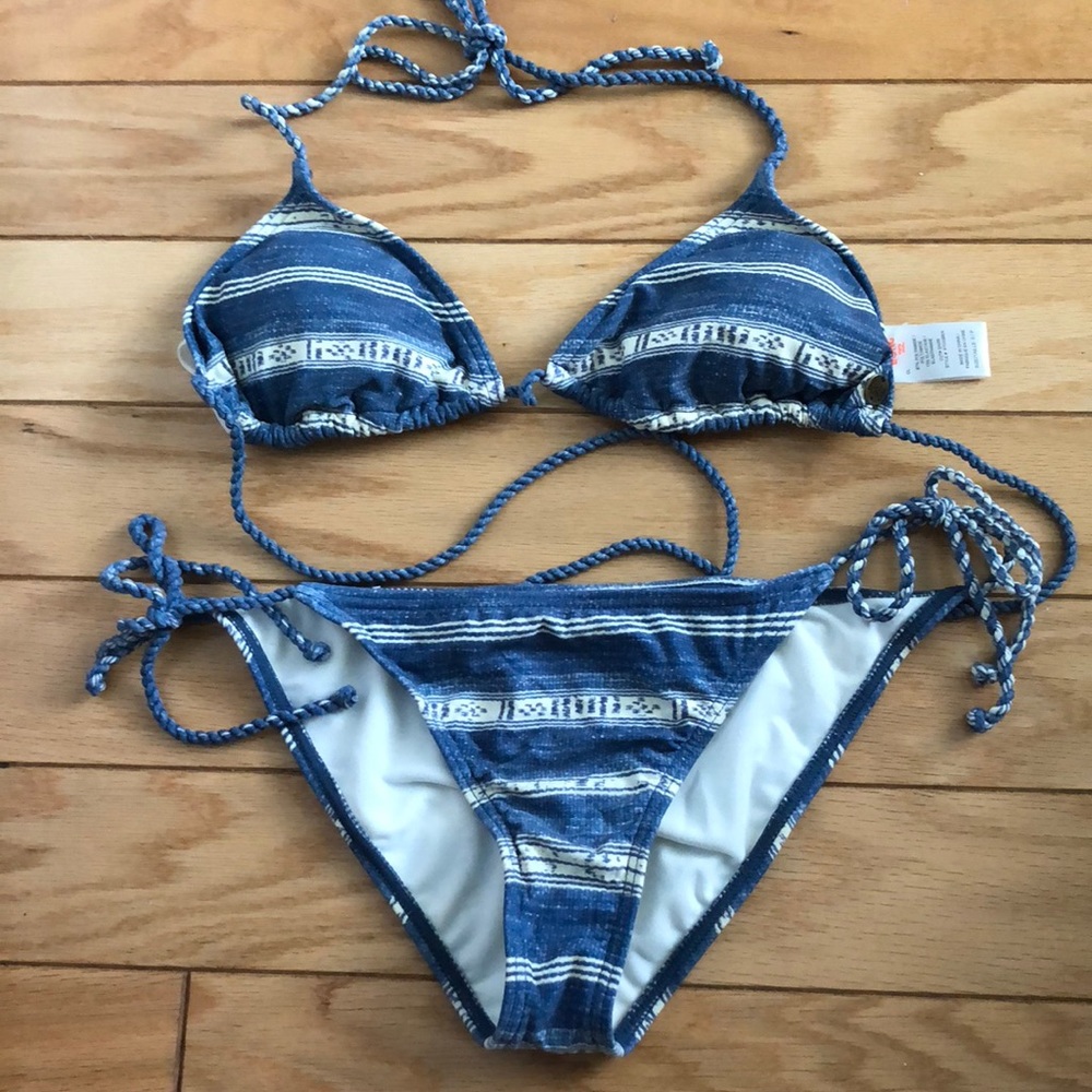 Billabong bathing suit